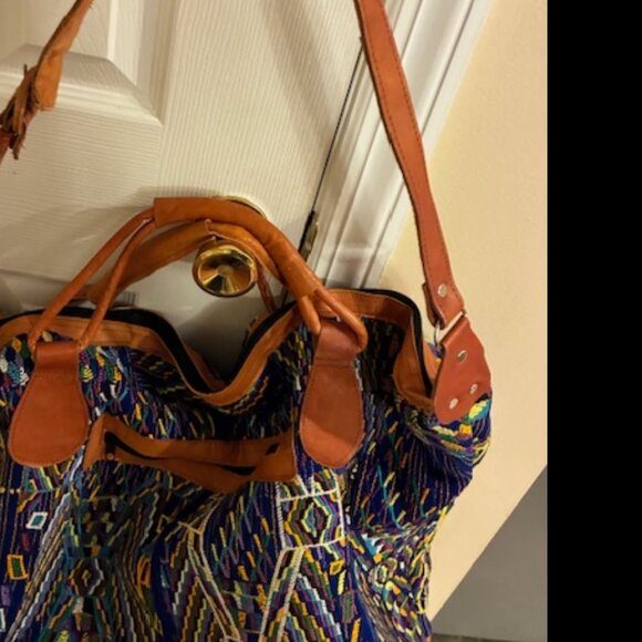 Weekender/Travel Carry On Guatemalan Huipil Colorful Fabric Leather Bag Luggage - Picture 3 of 12
